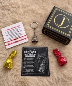 Así llega la Campana Biker: caja de regalo, tarjeta de la leyenda, pulseras del hilo rojo y chocolates - Jefer Store