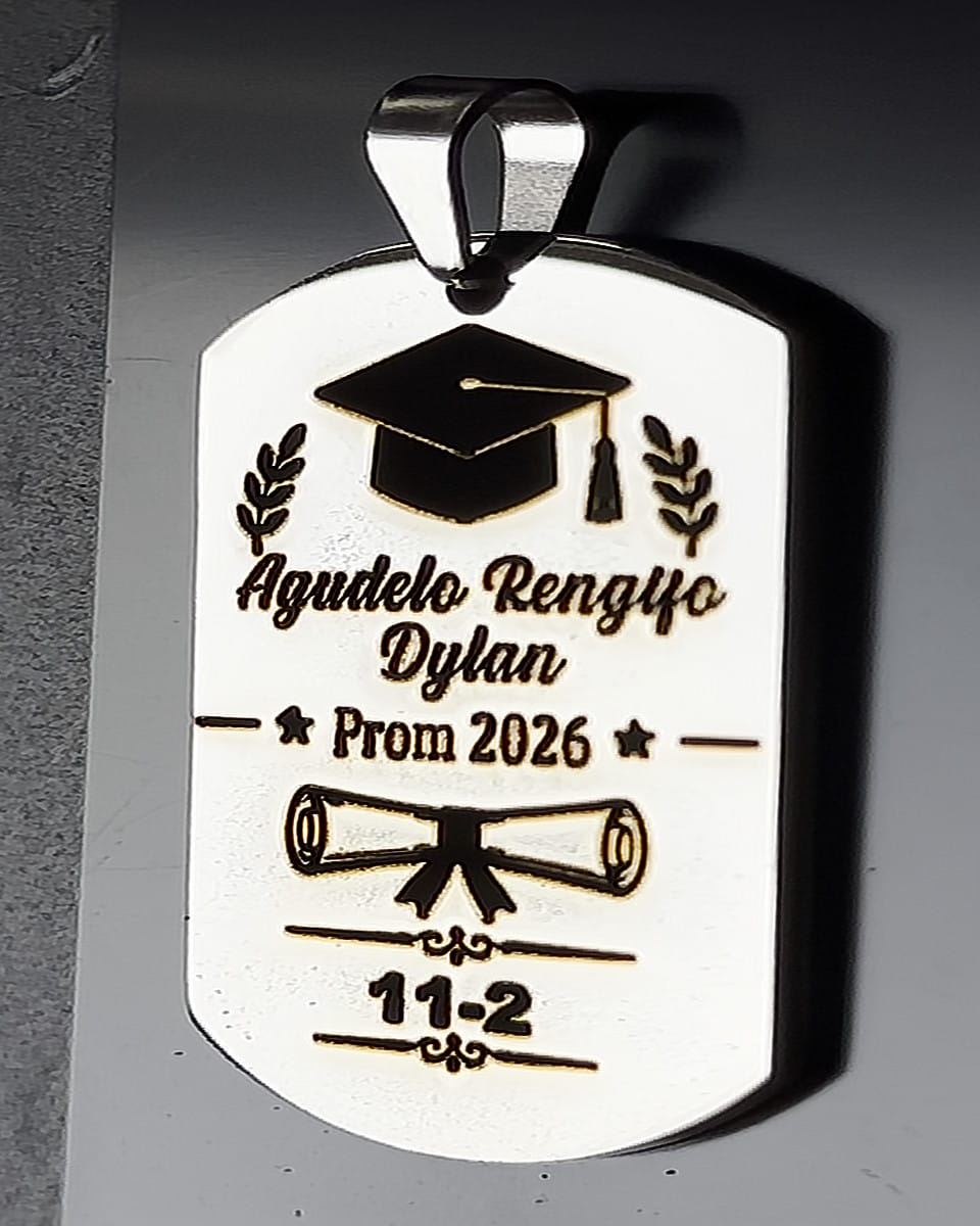 Placa de acero «Prom 2026» grabado a láser